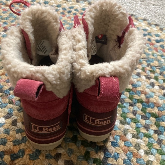 L.L. Bean Red and Brown Winter Boots - Picture 4 of 5